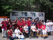 Prof. Joseph Sung leads a group of CUHK students and staff to visit Sichuan-Hong Kong Rehabilitation Centre in Chengdu (June 2009)