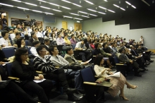 The lecture attracts over a hundred guests