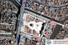 Gesar Square – after earthquake (aerial photo with 0.4 m). Over 80% of the buildings were damaged.