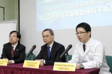 (From left) Professor Kwok Sui LEUNG, Director, Orthopaedic Learning Centre and Professor of Orthopaedics and Traumatology; Professor Tai Fai FOK, Dean, Faculty of Medicine; and Dr. Kwok Chuen WONG, Clinical Assistant Professor (honorary), Department of Orthopaedics and Traumatology, CUHK