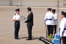 CUHK Vice-Chancellor Prof. Joseph Sung presents the Brian Slevin Trophy to Mr. Shum Lap-chi