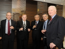 A group photo showing renowned economists, including three Nobel Laureates in Economic Sciences, at the Welcoming Dinner of the 'Executive Leadership Programme in Global Finance'. From left: Dr. Donald L. Kohn, former Vice Chairman, Board of Governors of the U.S. Federal Reserve System; Prof. Robert A. Mundell, Nobel Laureate in Economic Sciences; Prof. Lawrence J. Lau, Ralph and Claire Landau Professor of Economics of CUHK;　Prof. Myron S. Scholes and Prof. Sir James A. Mirrlees, Nobel Laureates in Economic Sciences.