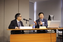 Prof. Xu Hong (right)