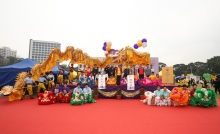 A dragon and lion dance perfromed by CUHK students, representing the University and its nine colleges.