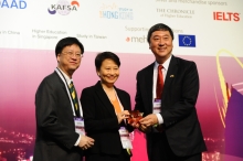 Prof. Joseph Sung, Vice-Chancellor of CUHK and Prof. Gordon Cheung, APAIE President jointly present a souvenir to Mrs. Cherry Tse, Permanent Secretary for Education.