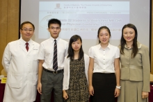 (From left) Prof. Justin Che Yuen Wu, Associate Dean (Clinical), Faculty of Medicine and Programme Director of Global Physician-Leadership Stream, CUHK; three elite students of HKDSE Mr Henry Arthur Poon, Miss Rosanna Yee Wai Tsang and Miss Coco Sze Ying Chan; and Prof. Winnie Chiu Wing Chu, Assistant Dean (External Affairs), Faculty of Medicine, CUHK.