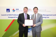 Professor Joseph J.Y. Sung, Vice-Chancellor and President of CUHK, (right) presents a certificate of appreciation to Stuart Harrison, CEO of AXA Hong Kong and Sponsor of the AXA Professorship of Geography and Resource Management to thank AXA for its generous support to CUHK.