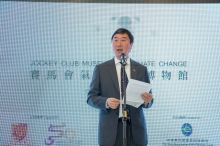 Prof Joseph J Y SUNG, Vice-Chancellor and President of CUHK, gives a speech.