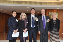 (from left) Prof. Emily Y. Y. Chan, Director of CCOUC, Prof. Sian M. Griffiths, Director of Centre for Global Heath of CUHK, Prof. Joseph J. Y. Sung, Vice-Chancellor of CUHK, Prof. Andrew Hamilton, Vice-Chancellor of Oxford University and Mrs. Jennifer Hamilton attend the ceremony.