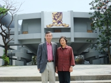 Prof. Guihua Shao passed on her field knowledge to Professor Lam and his students without reservation.