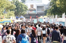 The Orientation Day for Undergraduate Admissions of CUHK draws 55 thousand visitors to the campus.