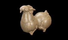 Crouching goat with celadon glaze
Western Jin (265-316)
Jiurutang Collection