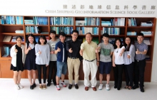 Prof. Lin Hui (5th right) and Prof. Steven Zhang (1st right) wish the 2015 interns bon voyage.