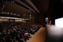 Prof. Michael Sandel receives an ovation from a capacity audience of around 1,500 people.