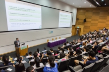 Prof. Wong Yuk-shan, Chairman of the Consumer Council and President of the Open University of Hong Kong, delivers a keynote speech.