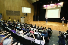 CUHK Gerontology students demonstrate fitness exercises to the elderly.