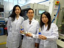 (From left) Prof. Zhao Ni, Assistant Professor of the Department of Electronic Engineering, Prof. Wong Ching-ping, Dean of Engineering and Prof. Lu Yi-Chun, Assistant Professor of the Department of Mechanical and Automation Engineering.