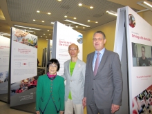 (From left) Prof. Fanny Cheung, Pro-Vice-Chancellor of CUHK, Mr. Wong Kam-sing, Secretary for the Environment of the HKSAR Government and Dr. Markus Ederer, State Secretary of the Federal Foreign Office, Germany officiate at the opening ceremony.