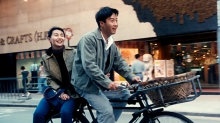 博群电影节的开幕电影为上映21周年的《甜蜜蜜》，将于新亚书院圆形广场露天放映，更邀得导演陈可辛先生主持映后分享。