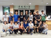 Professor Silin ZHONG (5th from left, 2nd row), Assistant Professor of the School of Life Sciences of CUHK and members of the fruitENCODE consortium.