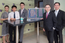 The Faculty of Medicine of CUHK today announces its new admission requirement and the new “Personalised MBChB Curriculum” which will be launched in 2019-20. (From left) Medical students Shaz CHENG and WONG Tsz Him; Dean of Medicine Professor Francis KL CHAN, Assistant Dean (Admissions) Professor Vincent MOK, and Assistant Dean (Learning Experience) Professor Simon NG.