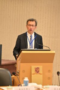 香港特別行政區政府財經事務及庫務局常任秘書長（庫務）黎志華先生,JP致開幕辭。