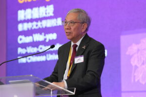 一帶一路中醫藥發展聯盟執行理事長、中大副校長陳偉儀教授致閉幕辭。