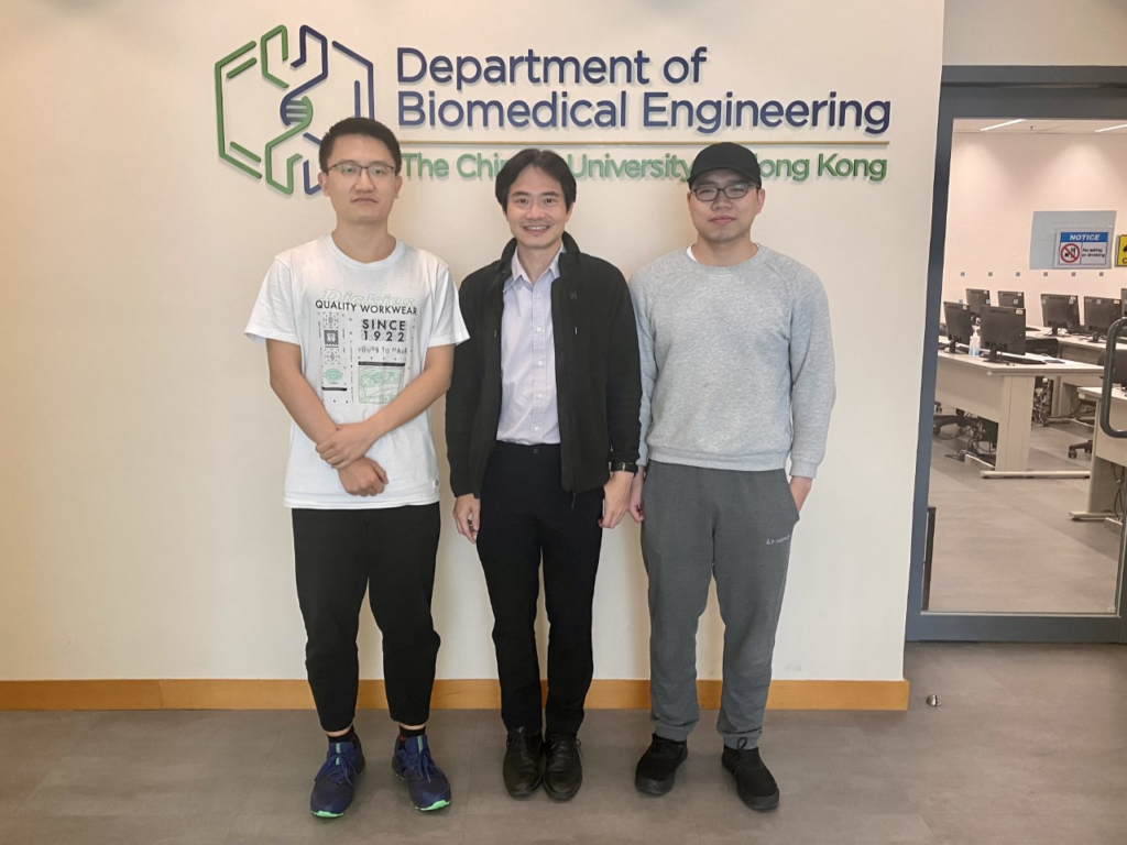 A Powerful and Wearable Artificial Muscle (ExoMuscle)<br />
Mr Su Yujie (left), Professor Raymond Tong Kai-yu (middle) and Mr Xie Disheng