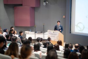 彭飛舟醫生發表主題演講。