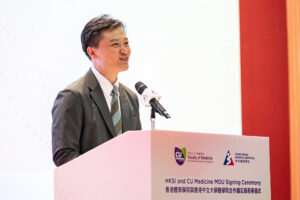 Hon Vincent Cheng acknowledges CU Medicine for enhancing sports medical support for elite athletes.
