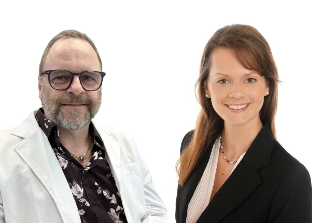 Featured are research team members: (from left) Professor Jan Schnupp from the Department of Otorhinolaryngology, Head and Neck Surgery at CU Medicine and the Gerald Choa Neuroscience Institute (GCNI) of CUHK, and Dr Nicole Rosskothen-Kuhl from the Department of Otorhinolaryngology, Medical Center of University of Freiburg, Germany.