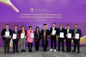 Professor Dennis Lo Yuk-ming (6th left) and Professor Sham Mai-har, CUHK’s Pro-Vice-Chancellor (Research) (5th left), with the recipients of Young Researcher Award 2023.