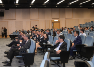 會議吸引逾六百名參加者，包括業界從業員、政府官員、監管機構、學者、科研人員及學生等，一同探討生成式AI及數碼資產相關的治理及風險管理議題。