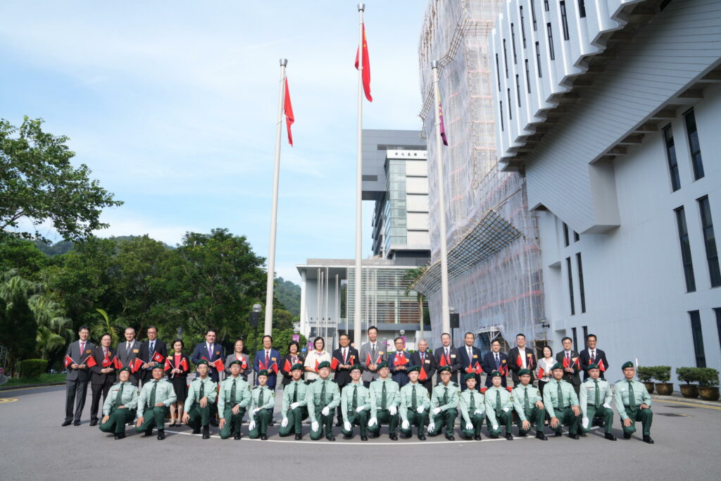 中大於2023/24學年開學日舉行升旗儀式