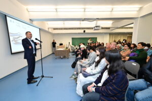 張文佑先生主持「書法即心法」講座。